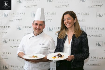 el Chef Nacho Sánches y la directora del Hotel Mª Luisa gallardo fotografia de alimentacion y evento