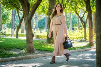 Fotografía de ropa y complementos con modelo